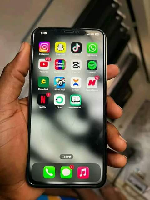 A picture of IPHONE xs Max GB 256