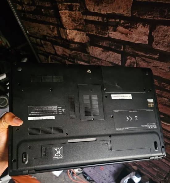 A picture of Sony laptop for sale
