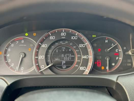 A picture of FOREIGN USED SHARP 2016 HONDA ACCORD SPORT EVERYTHING INTACT 4