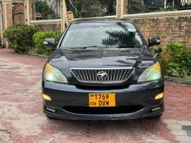 A picture of Call whatsap 0678682698 Follow on Insta Whats OriaCars Tz TOYOTA