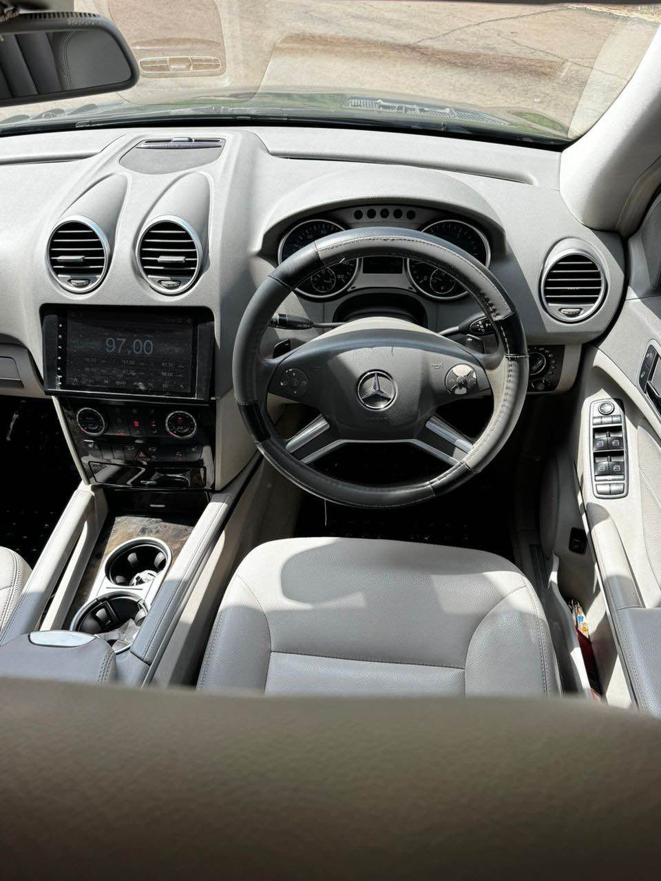 A picture of Mercedes benz diesel 35m