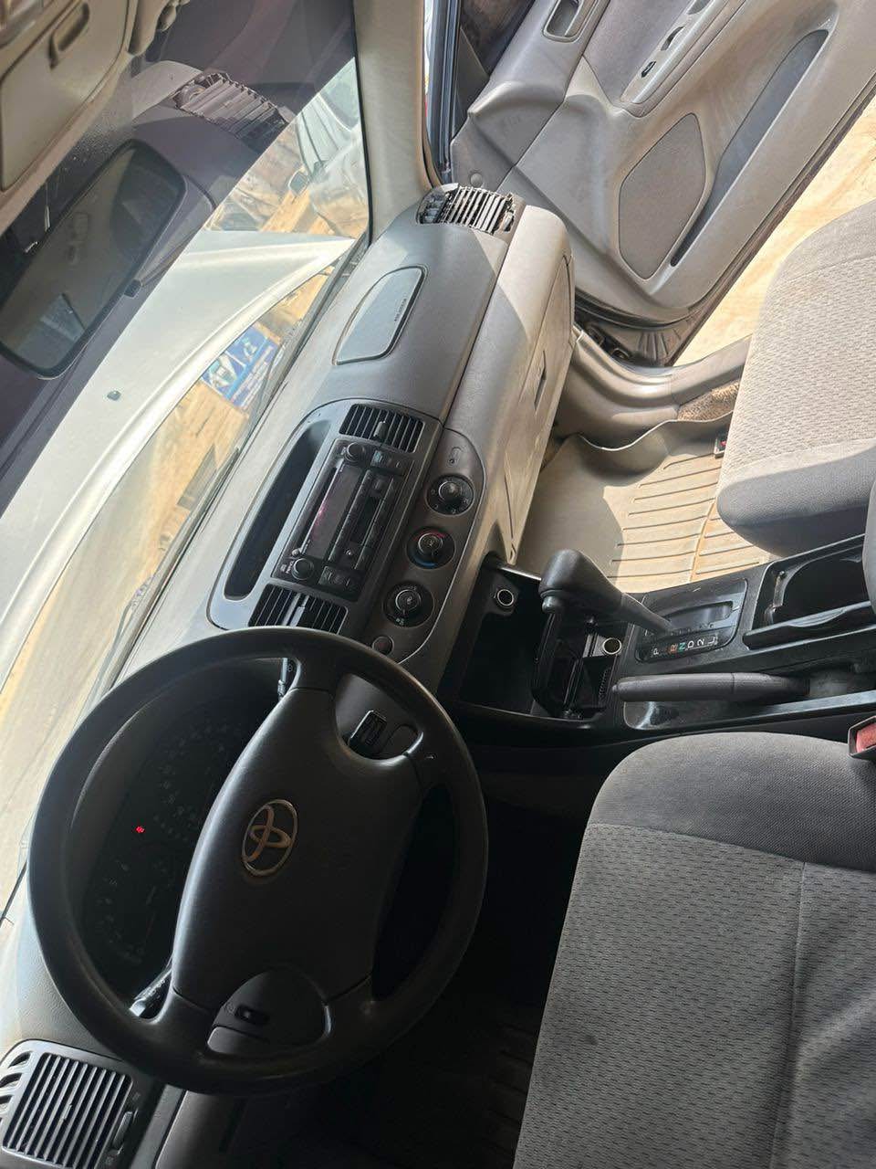 A picture of Toyota Camry 05