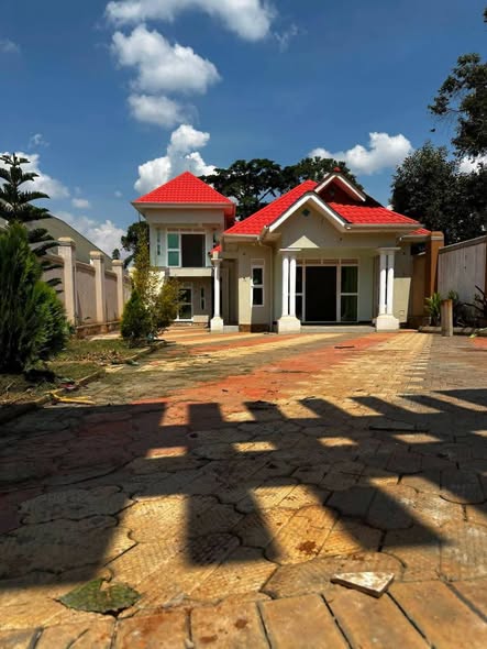A picture of HOUSE FOR SALE 160M Located in matugga Seated on 50