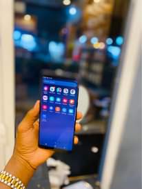 A picture of SAMSUNG NOTE 8