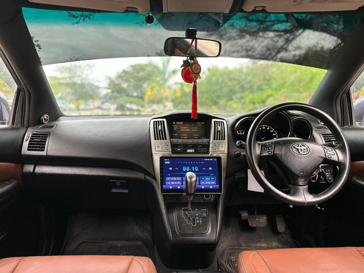 A picture of Car Price 32 5milion Toyota Harrier Reg T752 EMD Year