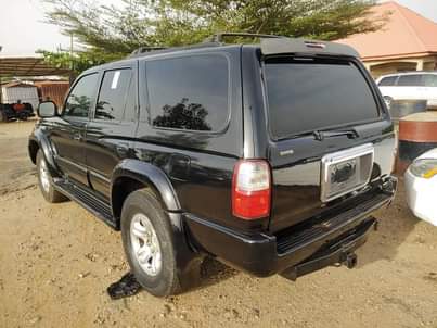 A picture of TOYOTA 4RUNNER 2005 MODEL