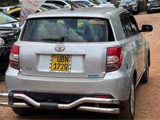 A picture of TOYOTA IST 1.8cc