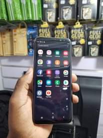 A picture of Samsung Galaxy S8 plus simple cracks check on me