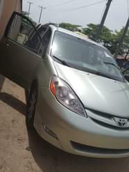 A picture of 2006 Toyota sienna tokumbo Price 8 6m Location Amuwo odofin