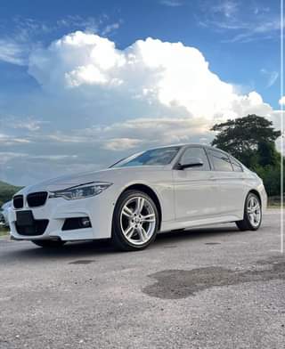 bmw 320i