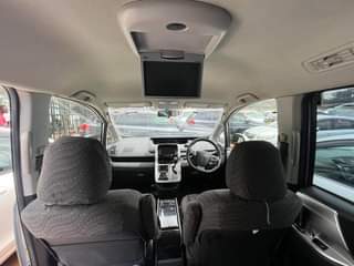 A picture of 2011 Toyota Noah