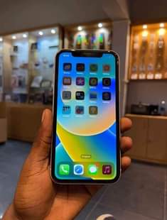 A picture of Iphone xr