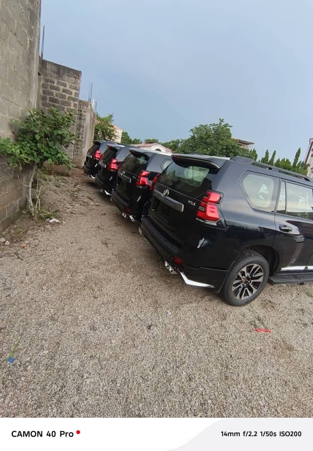 A picture of 2023 Toyota Land cruiser prado