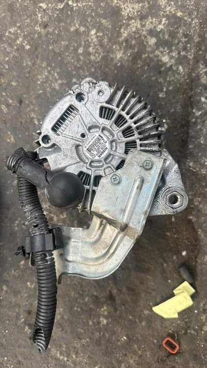 A picture of Used new car AC compressor