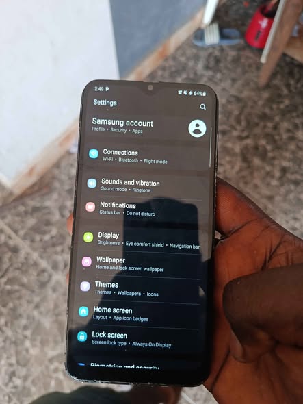 A picture of DISTRESS SALE Samsung A50