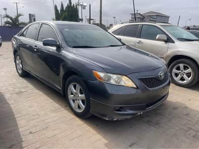 A picture of camry sport 2008