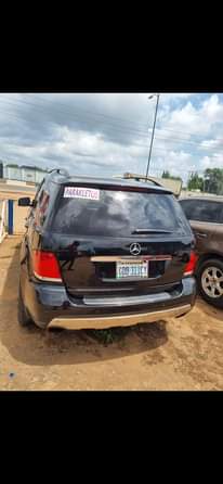 A picture of Mercedes benx ML 350 2010