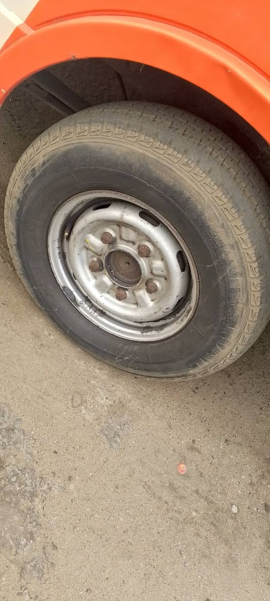 A picture of Volkswagen LT 28