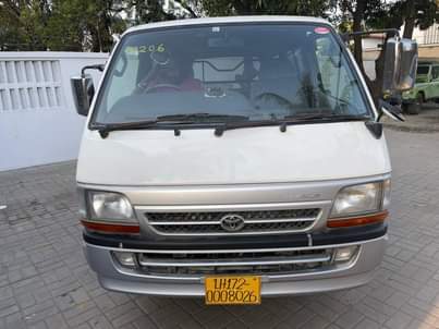 used toyota hiace