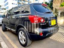 A picture of NISSAN DUALIS Car in a very mint condition Year 2010