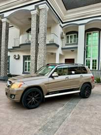 A picture of KinzzyAuto s LTD