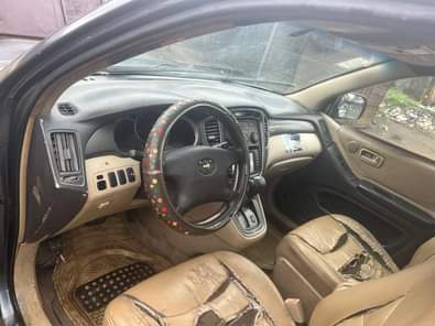 A picture of Highlander jeep Engine and gear OK Body needs painting Needs