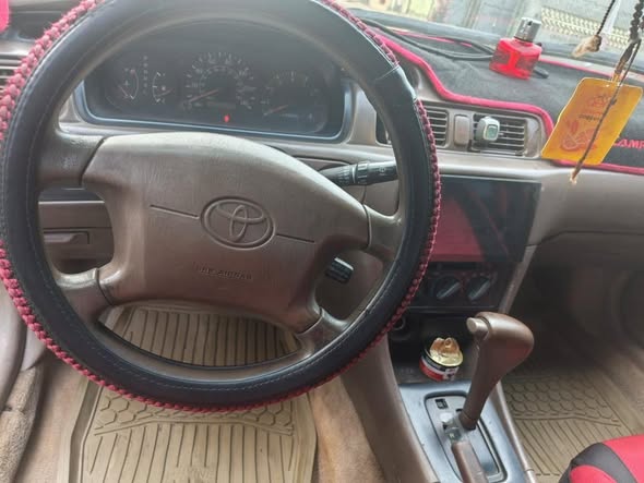 A picture of Dealer deal not negotiable awoof Camry pure first body pan