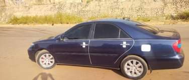 A picture of clean camry bfn few months used 2004 xle