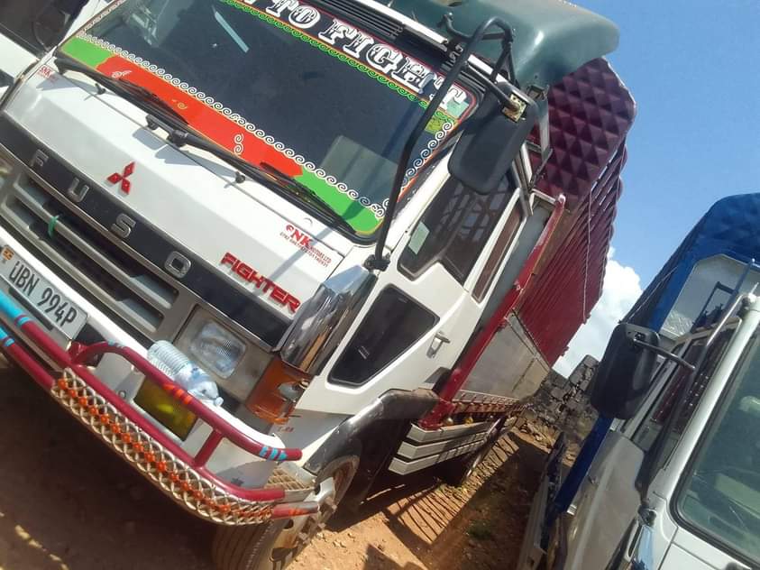 A picture of Fuso fighter on quick sale call 0708757454 or 0788085678