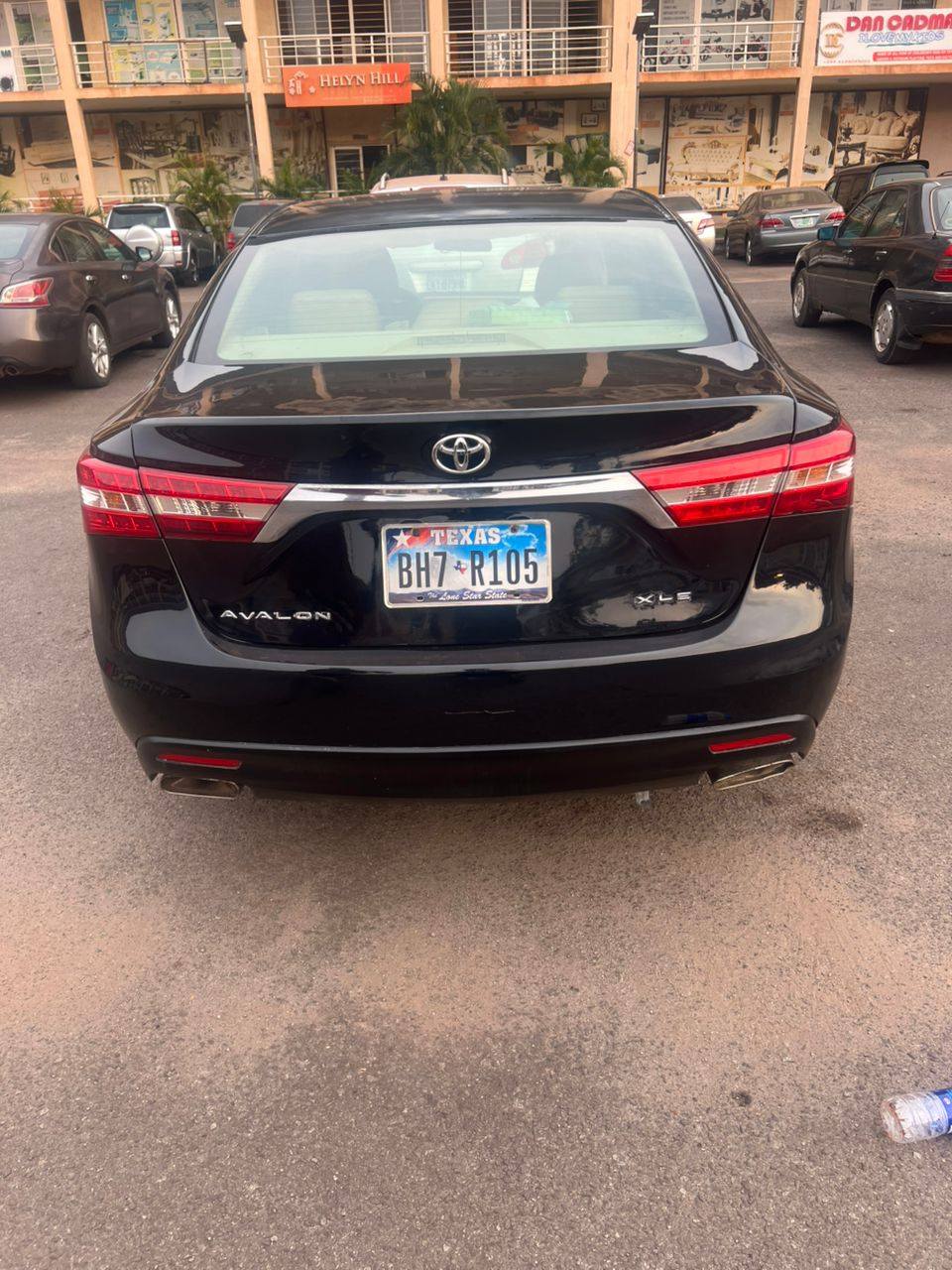 A picture of Toyota avalon 2014 everything working perfectly well distress sale location