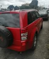 A picture of Red Suzuki Vitara 2007