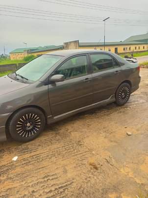 A picture of Toyota Corolla sports 2005 6