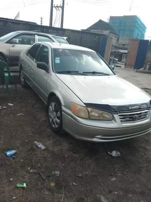 A picture of Toyota Camry Drop light