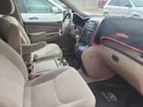 A picture of Toyota sienna 2006 model registered perfect engine and gear with