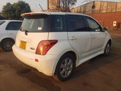 used toyota ist