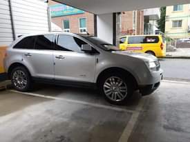 A picture of Lincoln Navigator