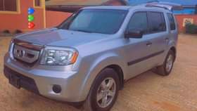 A picture of Honda pilot