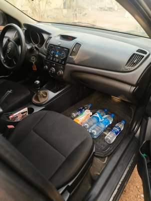 A picture of 2009 kia cerato
