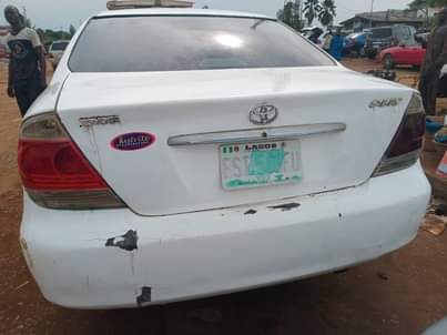 A picture of DISTRESS SALE S DEALER MARKET 2004 TOYOTA CARMY BIG DADDY