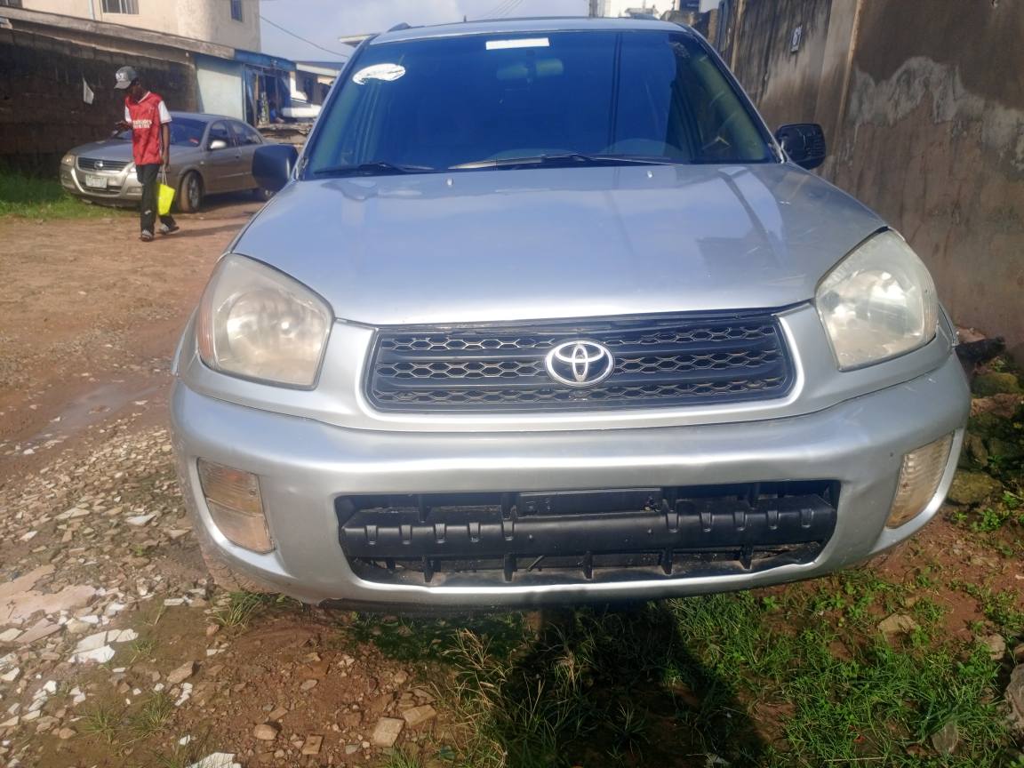 A picture of Super clean used Toyota RAV4