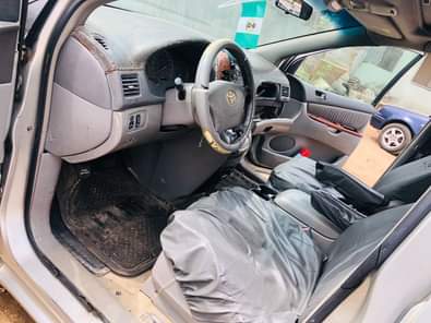 A picture of Sienna 05 xle automatic transmission nothing to fix just buy