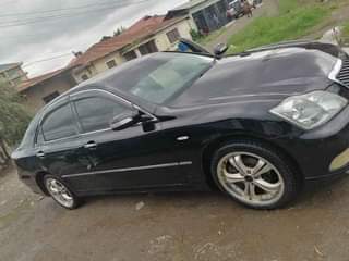 A picture of TOYOTA CROWN ATHRET