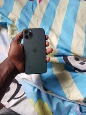 A picture of Iphone 11 pro
