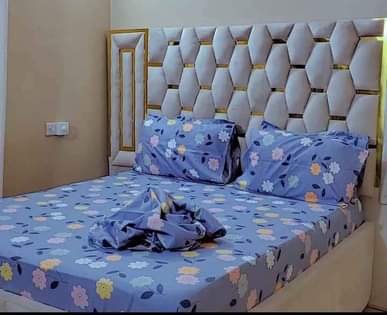 A picture of Preciouz store wanakuletea Mashuka yenye ubora na mvuto