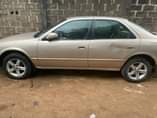 A picture of 2000 Toyota Camry