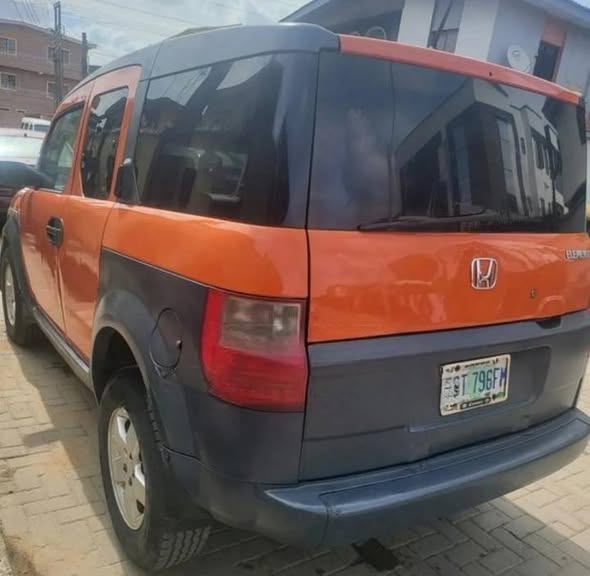 A picture of Mushin Distress sales Honda elements lx 05