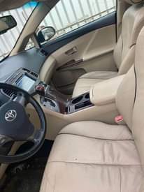 A picture of SUPER CLEAN REG 2010 TOYOTA VENZA PANARONIC ROOF V4 ENGINE