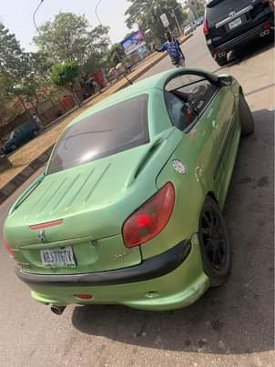 A picture of Peugeot 2006 Convertible sport