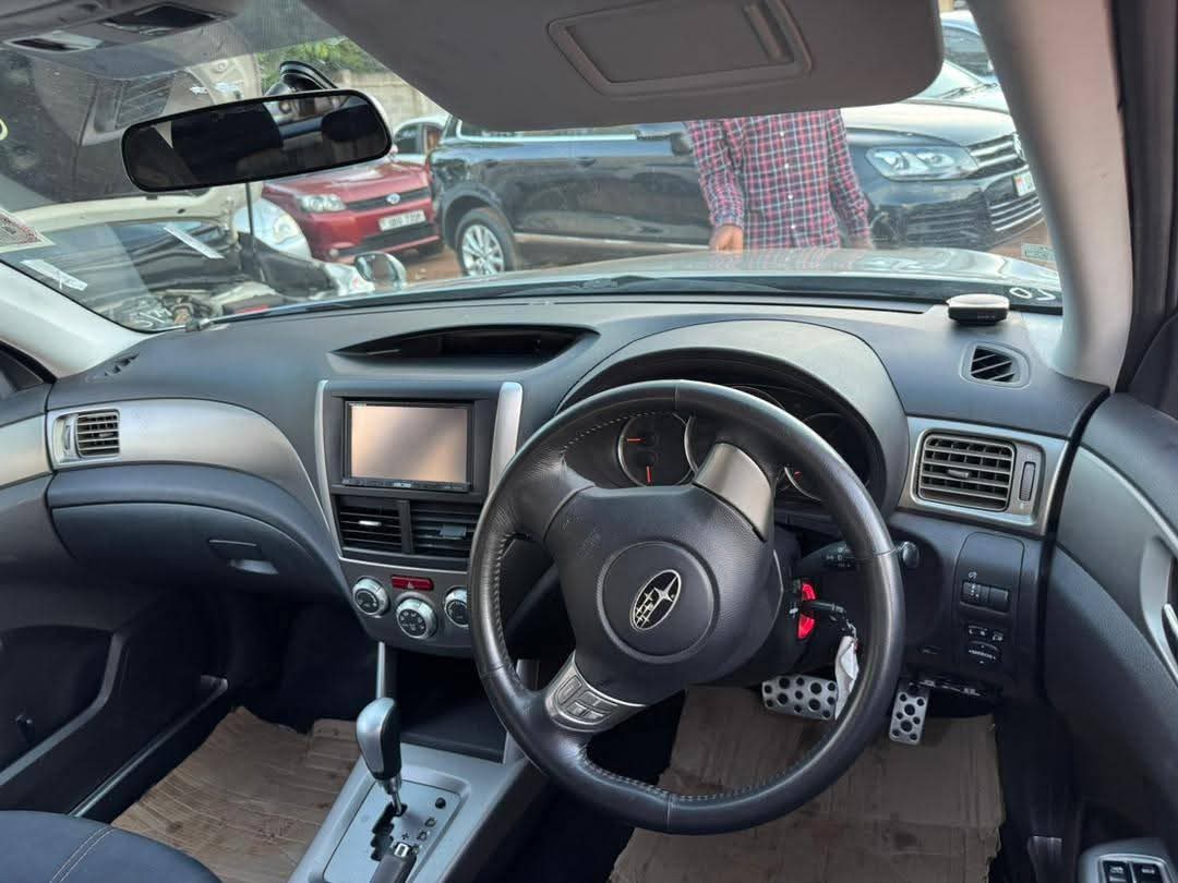 A picture of SUBARU FORESTER 2010
