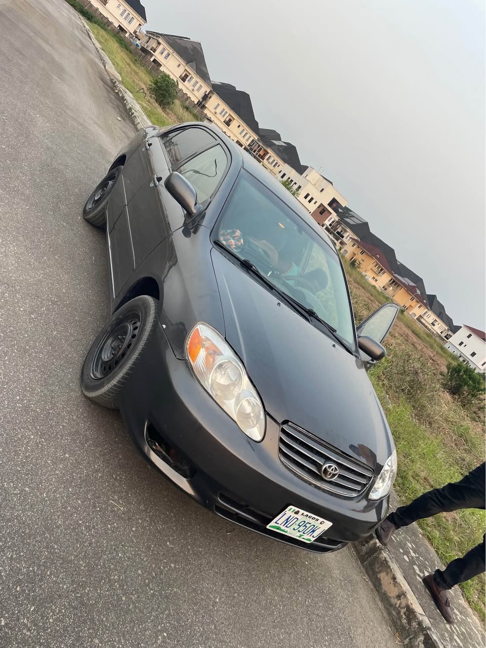 A picture of Toyota Corolla 2004